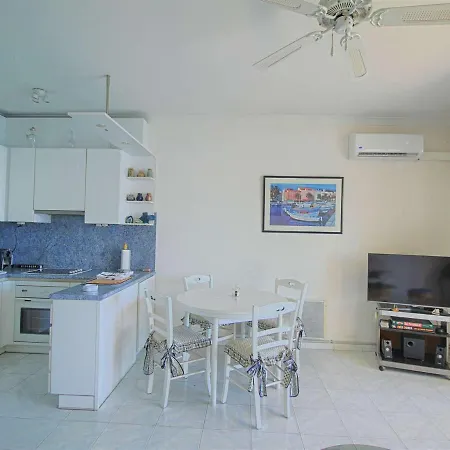 Les Pieds Dans L'eau, Climatise, Terrasse, Wi-fi Inclus A - Fr-1-61-514 * Ajaccio (Corsica)